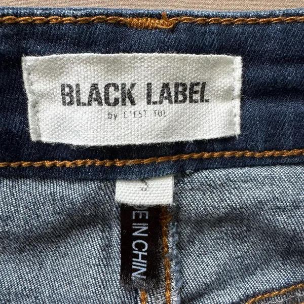 Black Label By C’est Toi button-front denim midi skirt - Image 4