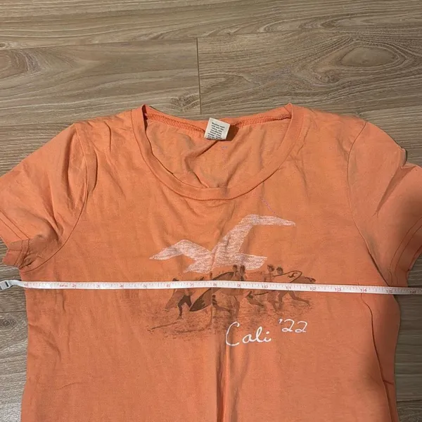 Hollister Women's 100%‎ Cotton t-shirt size large Cali '22 orange design - Image 3