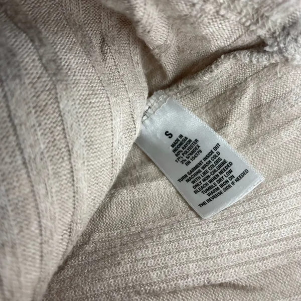 Aeropostale tan button up long sleeve top  - Image 3