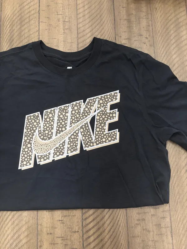 New Nike Tee - Image 2