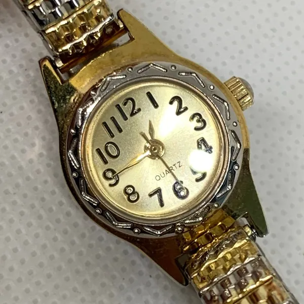 Women gold silver tone watch 20mm round case quartz analog stretch 6.5” running - Image 2