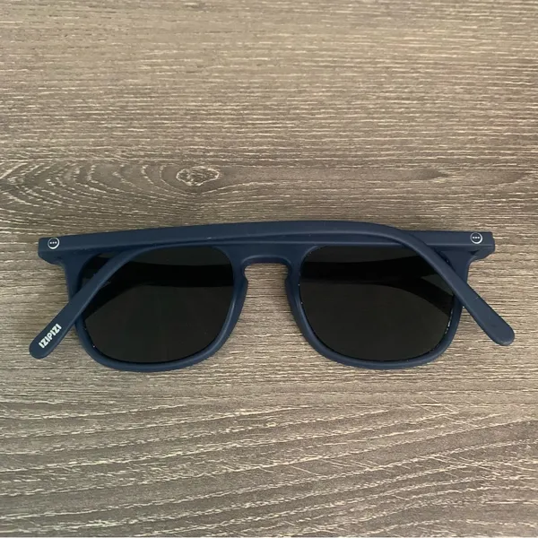 IZIPIZI Polarized Sunglasses Midnight Blue Grey - Image 2