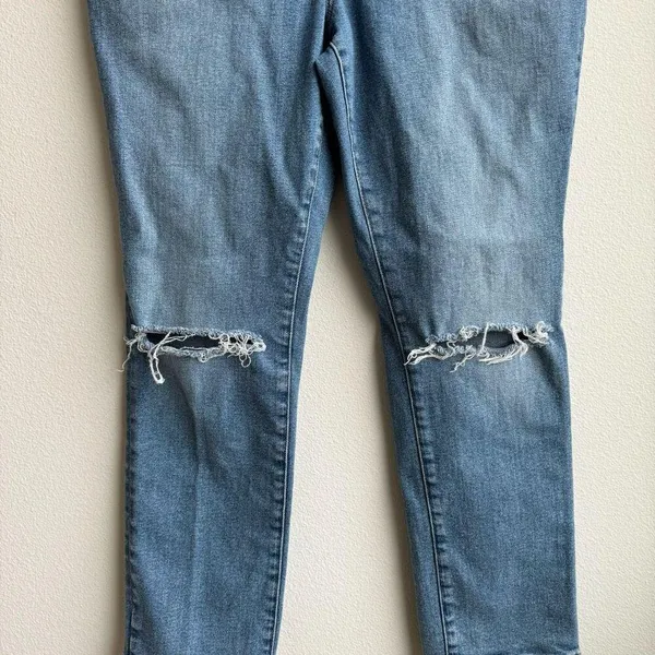 Good American Good Classic High Rise Medium Wash Distressed Jeans Size 14 / 32 - Image 2