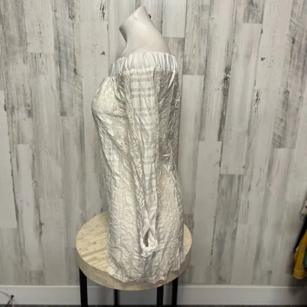 Charlotte Russe Lace Off Shoulder Mini Dress Womens Extra Small White Tie Cuffs - Image 3