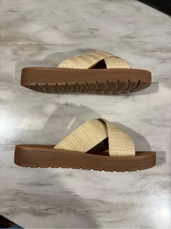 TOP Moda Woven Cross-Strap Sandals in Beige and Brown - Image 4