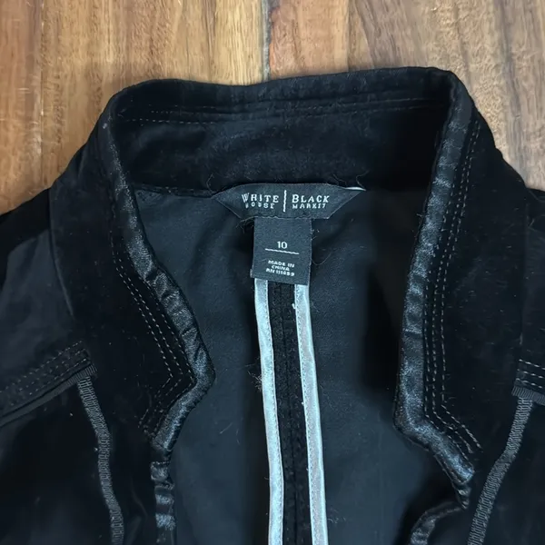 White House Black Market, jacket in EUC - Image 2