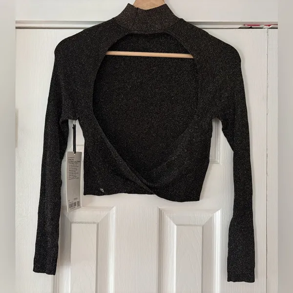Lululemon Black Glitter Knit‎ Twist Back Long Sleeve Top Size Medium NWT - Image 5