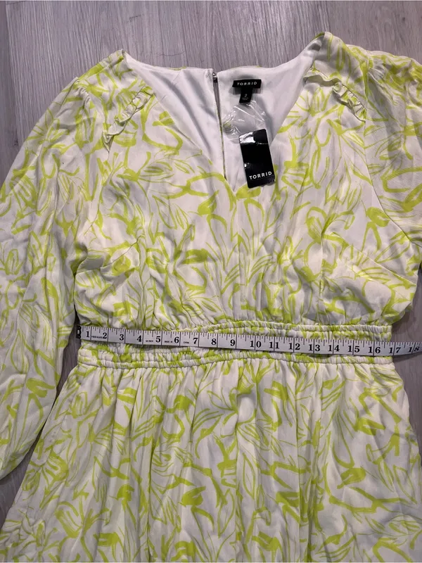 torrid Light Yellow Floral V-Neck‎ Long Sleeve Dress - Image 7