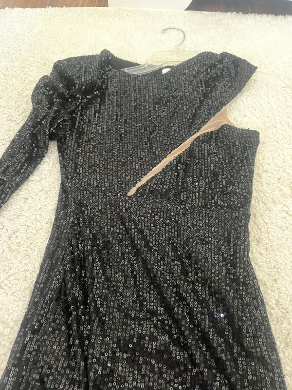 shop these three dress - Image 4