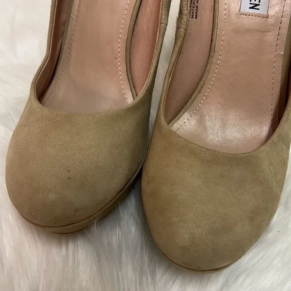 Steve Madden‎ Cake Suede Nude Heels with Rhinestone Bow Size 7.5 B-25 - Image 5