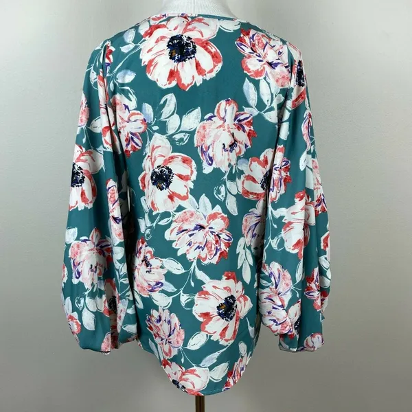 Vici Blouse Top S Green‎ Floral Balloon Sleeve V-Neck High Low Feminine - Image 5