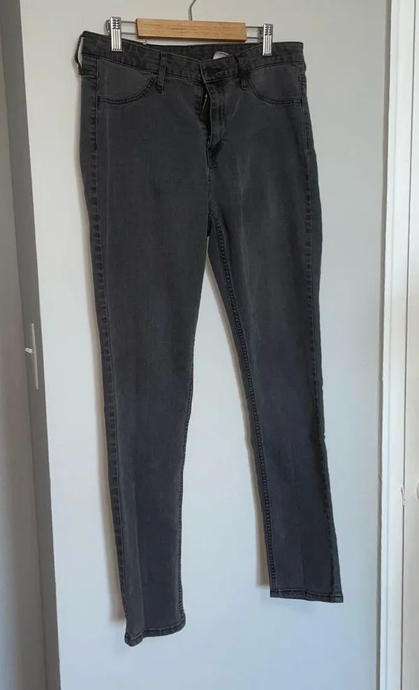𝅺GRAY Skinny Jeans Size 30 - Image 12