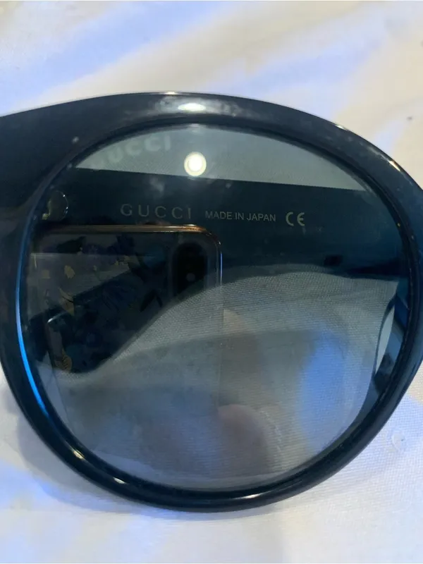 GUCCI GG0035SN Black Women's Sunglasses with Gold Logo - Image 6