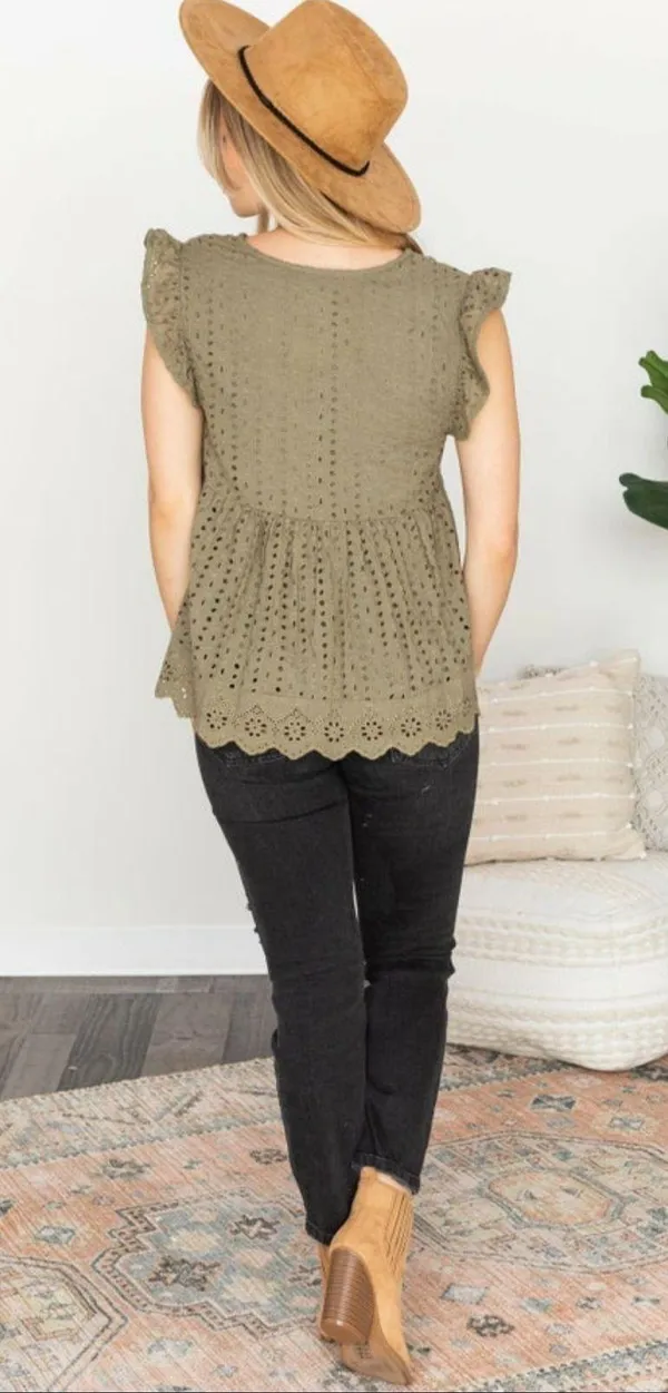 Eyelet Top NWOT - Image 4