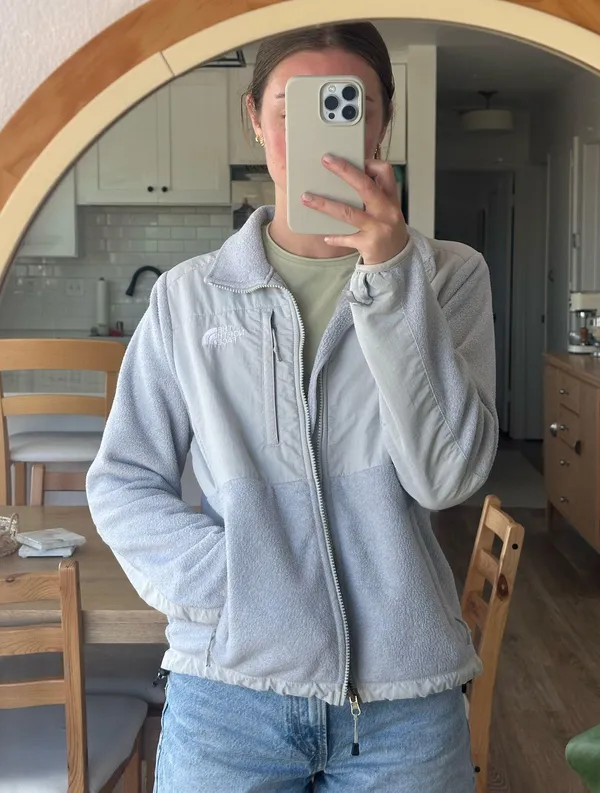 North Face Light Grey Fleece Jacket - Image 5