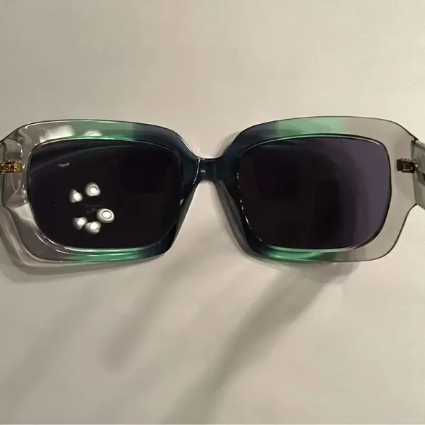 Marc Jacobs Green/Grey Sunglasses. NWOT - Image 7