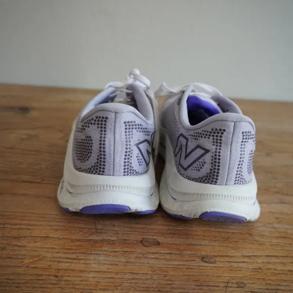 New Balance FuelCell Propel v4 Womens Size 9.5 Running Shoes Purple‎ White - Image 5