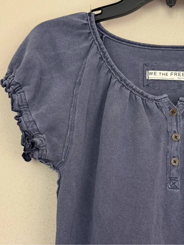 FREE PEOPLE We The Free Issa Tee XS 17.5” p2p Slate Blue EUC - Image 4