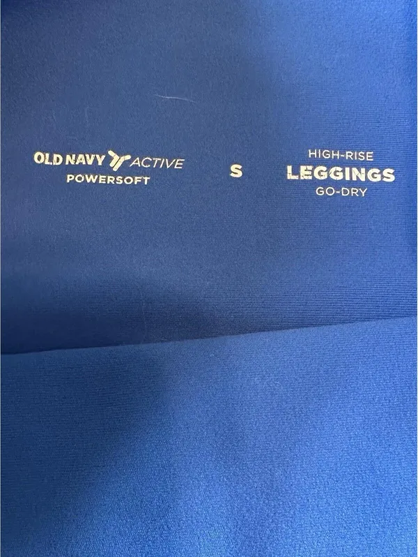 Old Navy Active Powersoft Sports Bra and High-Rise Leggings Set - Image 7