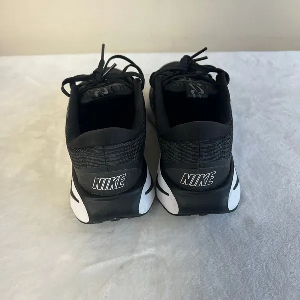 Nike Black Motiva Walking Shoes Women 6.5 Lace Up - Image 4
