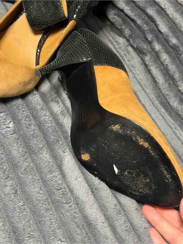 Steven By Steve Madden Tan Suede Pumps with Black Croc-Texture Strap - Image 4