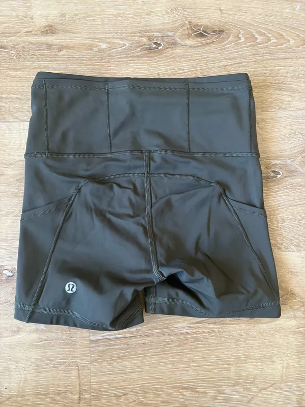 Lululemon High Rise Olive Green Biker Shorts with Pockets - Image 3