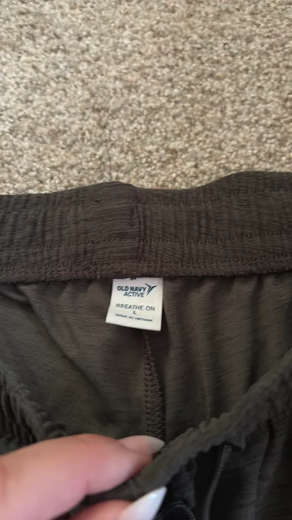 Old Navy Active Joggers - Image 4