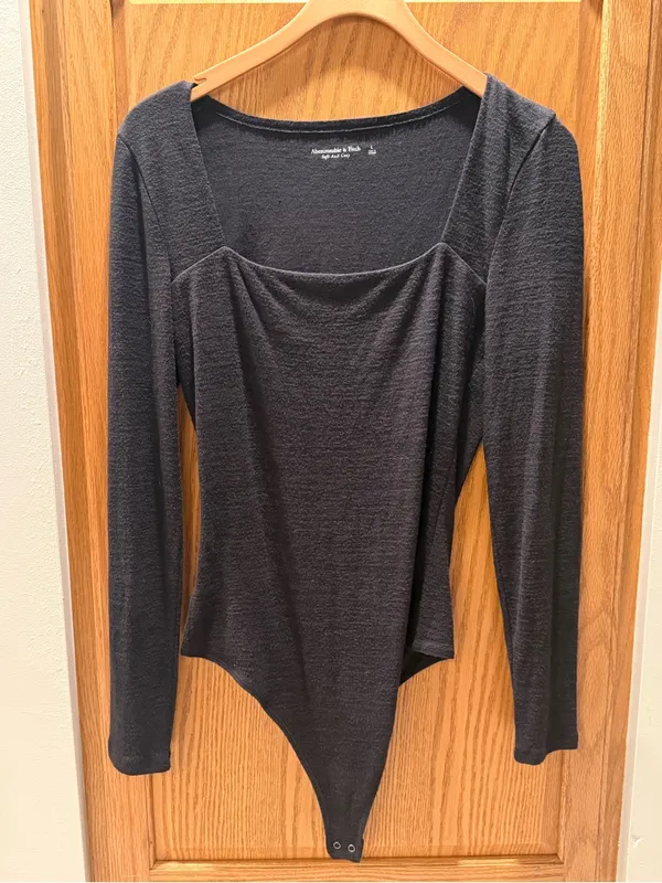 Abercrombie & Fitch Black Square Neck Long Sleeve Bodysuit in Black - Image 2