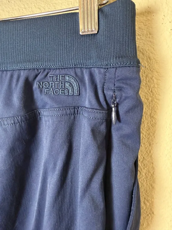The North Face Women's Navy Blue Joggers Jogger Pants Size Medium - Image 6