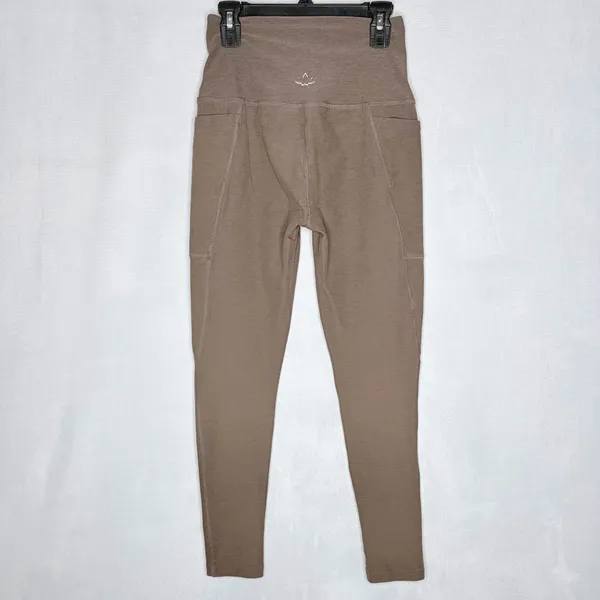 Beyond Yoga Caught In The Midi Leggings - Image 9