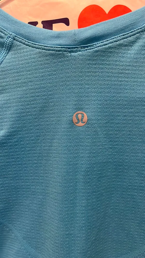 Lululemon Cropped Tee - Image 3