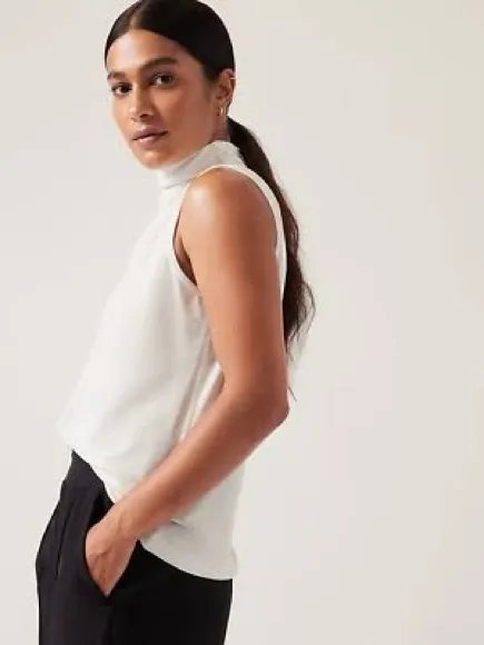 Athleta S Outbound Tank Small Magnolia White - Image 2