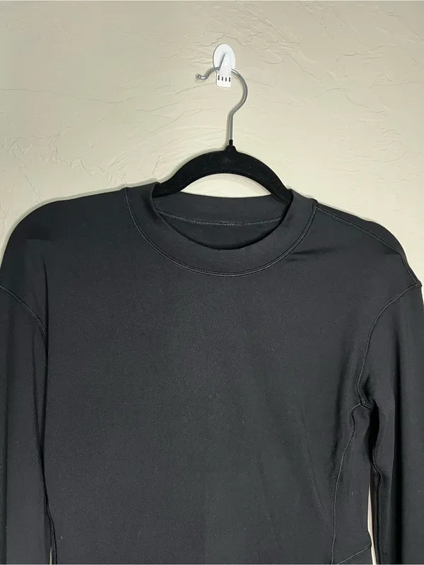 Lululemon Close To‎ Crossing Black Rulu Long Sleeve Athletic Top - Image 4