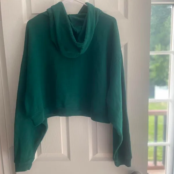 PINK Victoria’s Secret XL Green Cropped Oversized Hoodie Embroidered Logo - Image 3