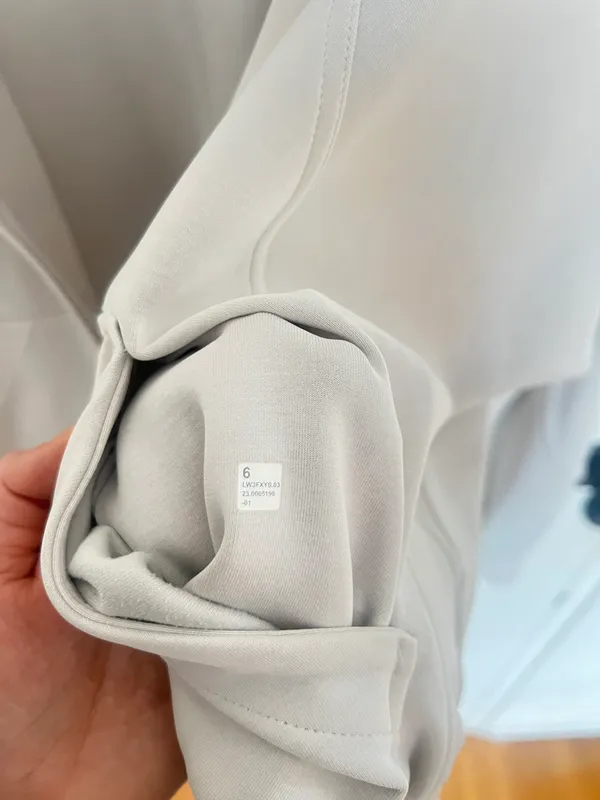 Lululemon Like New Brushed Softstreme Funnel-Neck Zip Up Sz 6 - Image 5