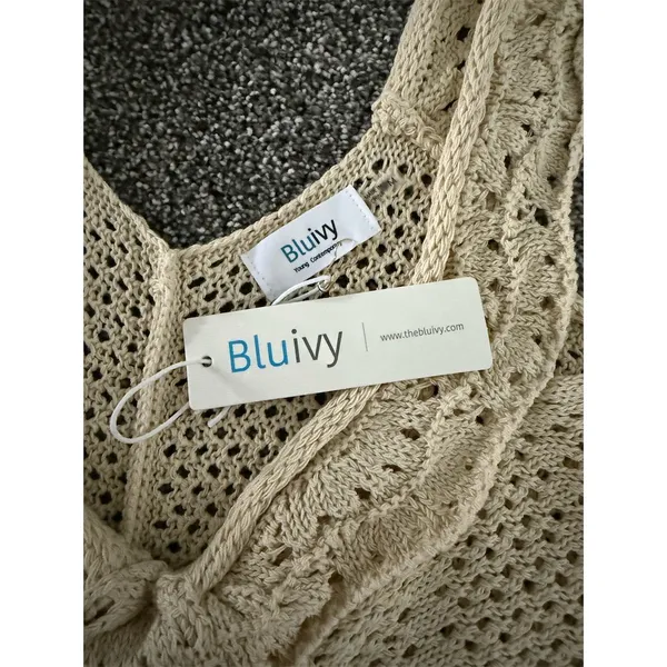 BluiVy Tank Top Womens M Beige Crochet Openwork Lace-Up Ruffle Hem - Image 2