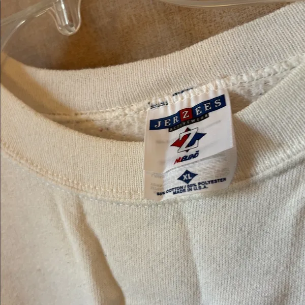 FINAL MARKDOWN Jerzees decorative Sweatshirt xl - Image 3