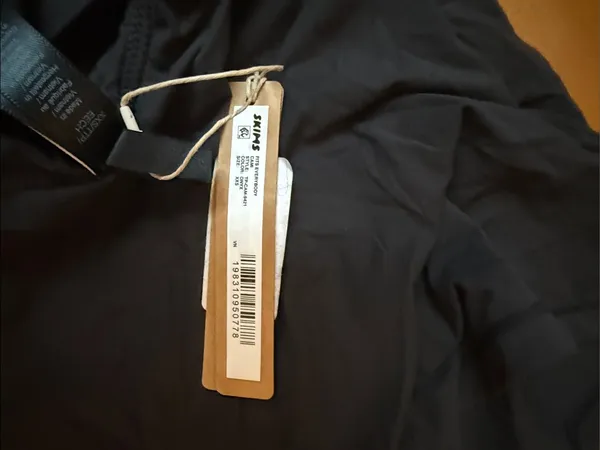 SKIMS NWT Fits Everybody Cami | onyx | XXS (C4) - Image 4