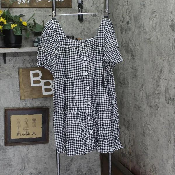 NWT Black Tape Trendy Plus Size Button Front Trapeze Dress Black / White X - Image 4