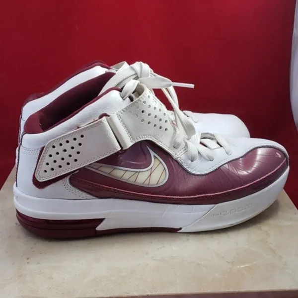 Nike Air Max Soldier V TB Lebron Size 8 - 454149-110 - Image 3