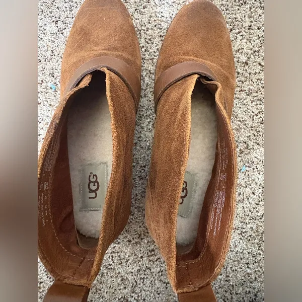 UGG Chestnut Brown Wright Belted Boots‎ size 7 EUC - Image 6
