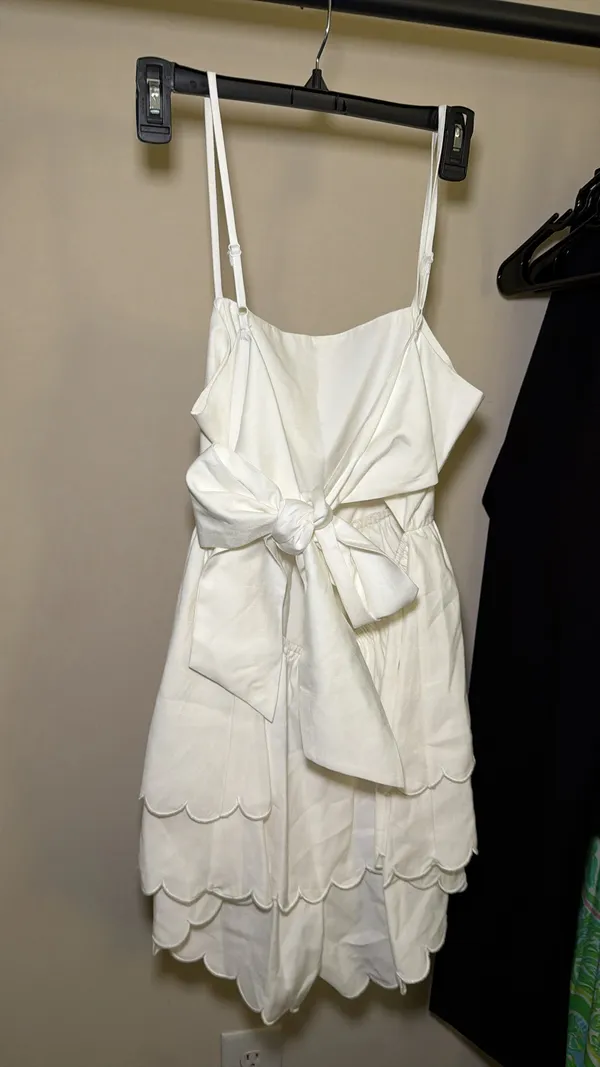 White scalloped these three boutique romper dress with bow - Image 6