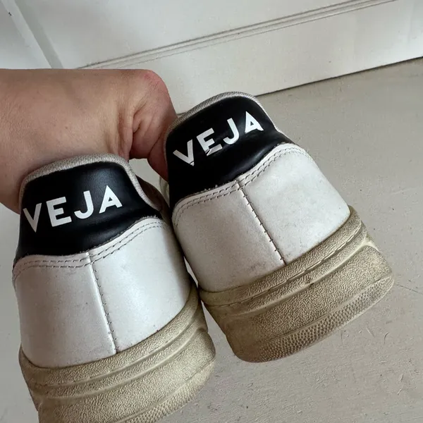 Veja‎ women’s Campo sneakers size 39 (US8) - Image 5
