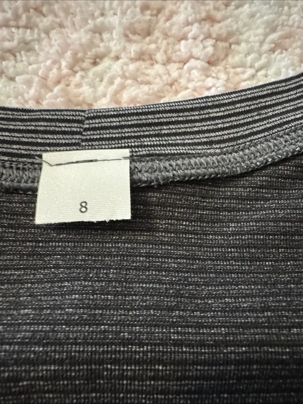 Lulu lemon 🍋 Striped Gray swiftly T-Shirt with 'ENERGY CREATES ENERGY' Hem - Image 2