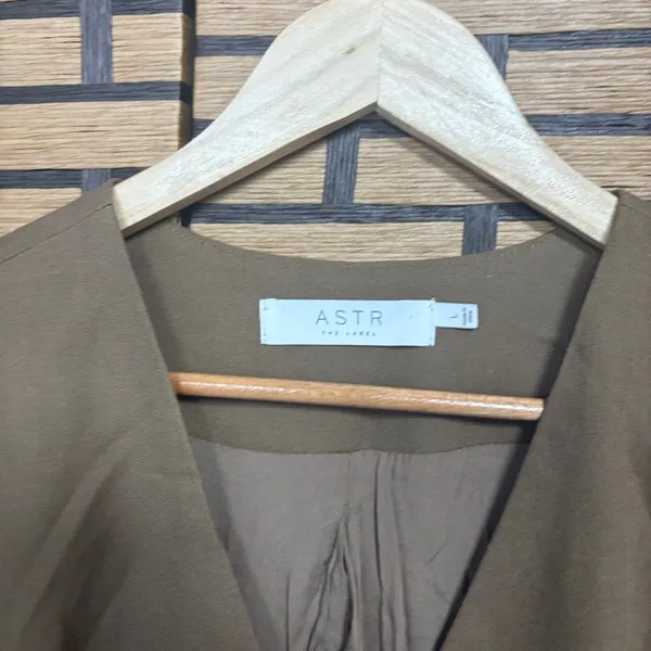 ASTR the Label Belted Wrap Dress Size Large‎ - Image 9