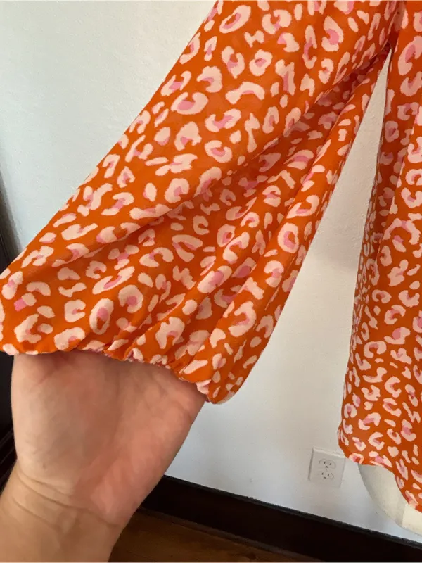 West Kei Orange and Pink Animal Print V-Neck Blouse - Image 3