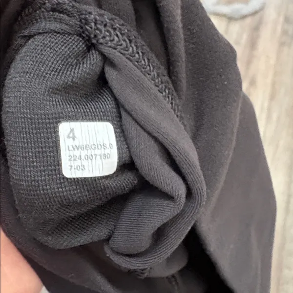 Lululemon black align leggings size 4 - Image 7