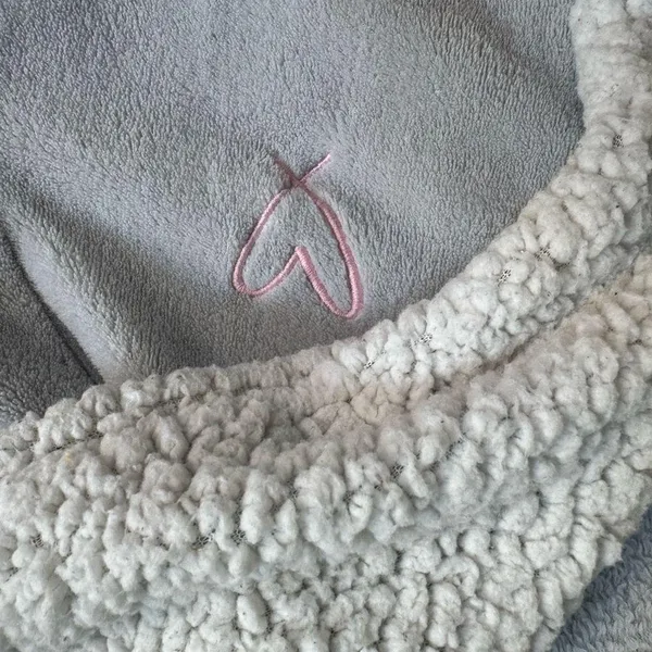 Medium Victoria’s Secret Cozy Mid-length Robe - Image 2