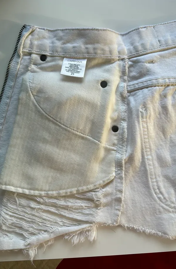 Carmar Denim LF White Zip Up Skirt - Image 6