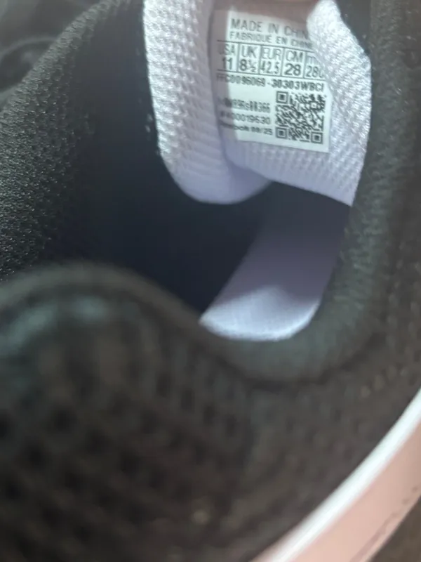 Reebok‎ Black And Lavender Sneakers Size 11 - Image 5
